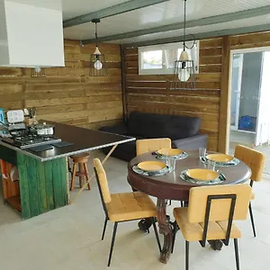 Albergue Casa Vale Ecotainer, Lisboa